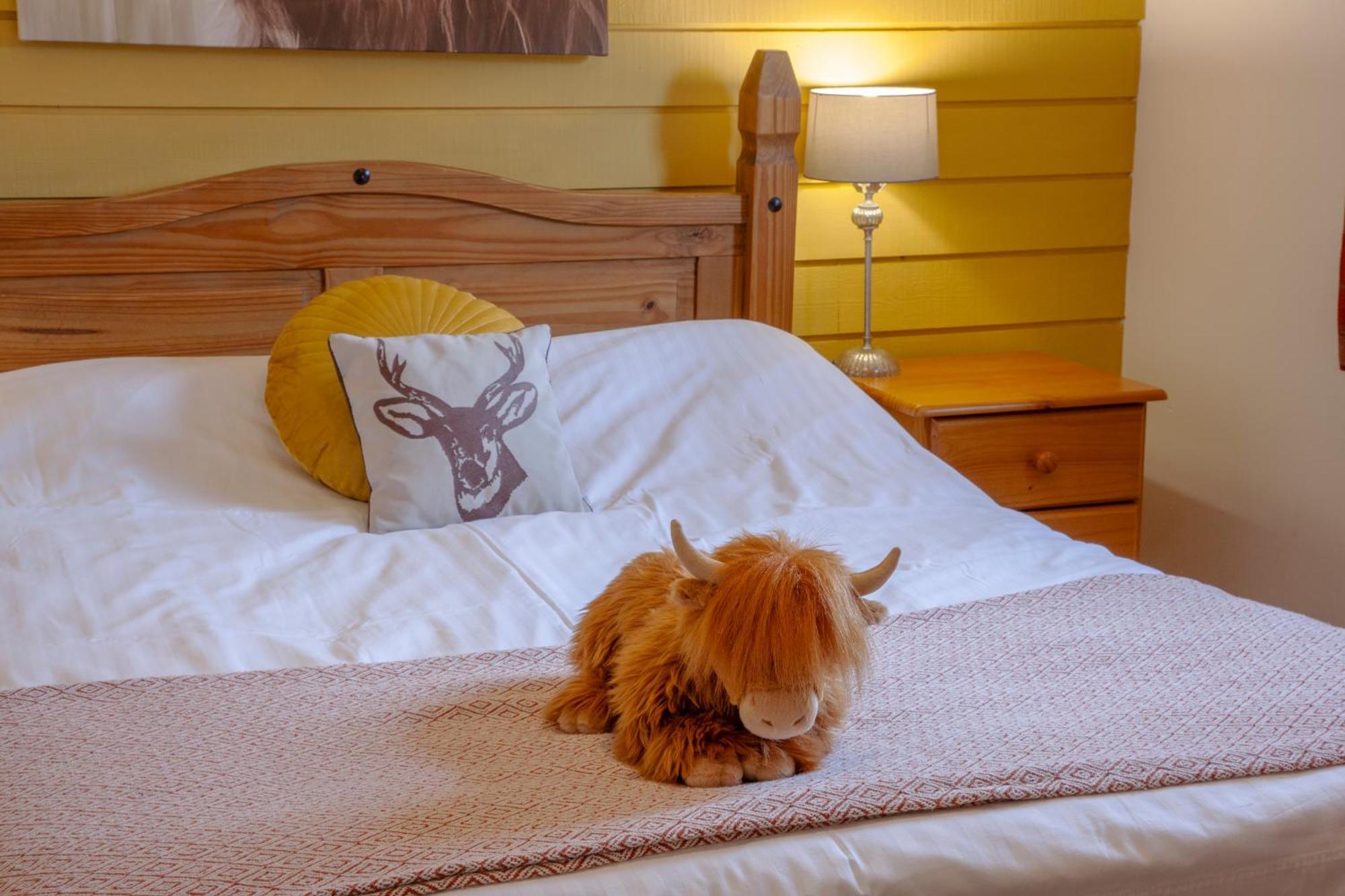 Appin Holiday Homes -Caravans, Lodges, Shepherds Hut And Train Carriage Stays Zewnętrze zdjęcie