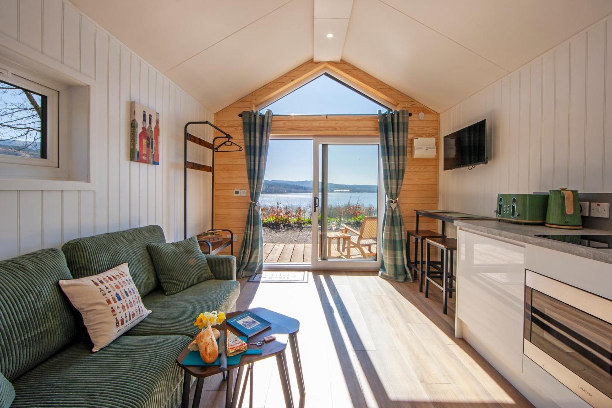Appin Holiday Homes -Caravans, Lodges, Shepherds Hut And Train Carriage Stays Zewnętrze zdjęcie