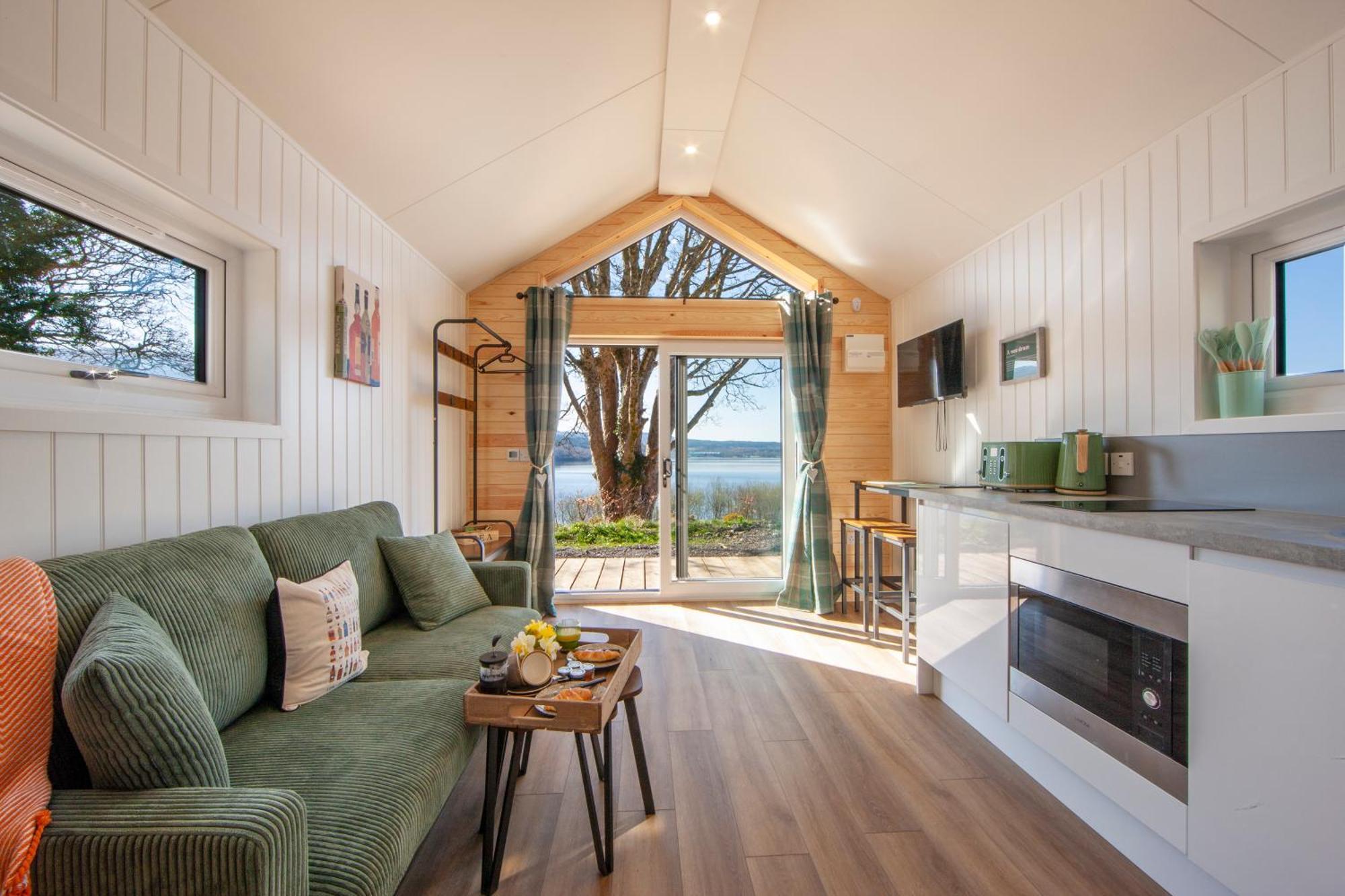 Appin Holiday Homes -Caravans, Lodges, Shepherds Hut And Train Carriage Stays Zewnętrze zdjęcie